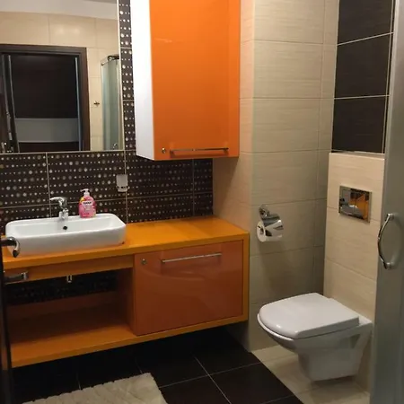 Izabela Apartamento *